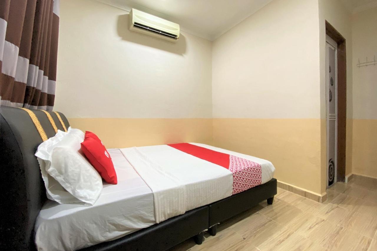 Oyo 90205 Bayu Sintok Motel Changlun Exteriér fotografie